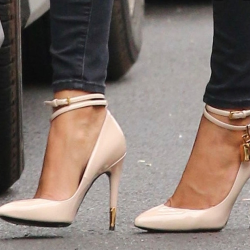 Tom Ford Padlock Leather Pumps